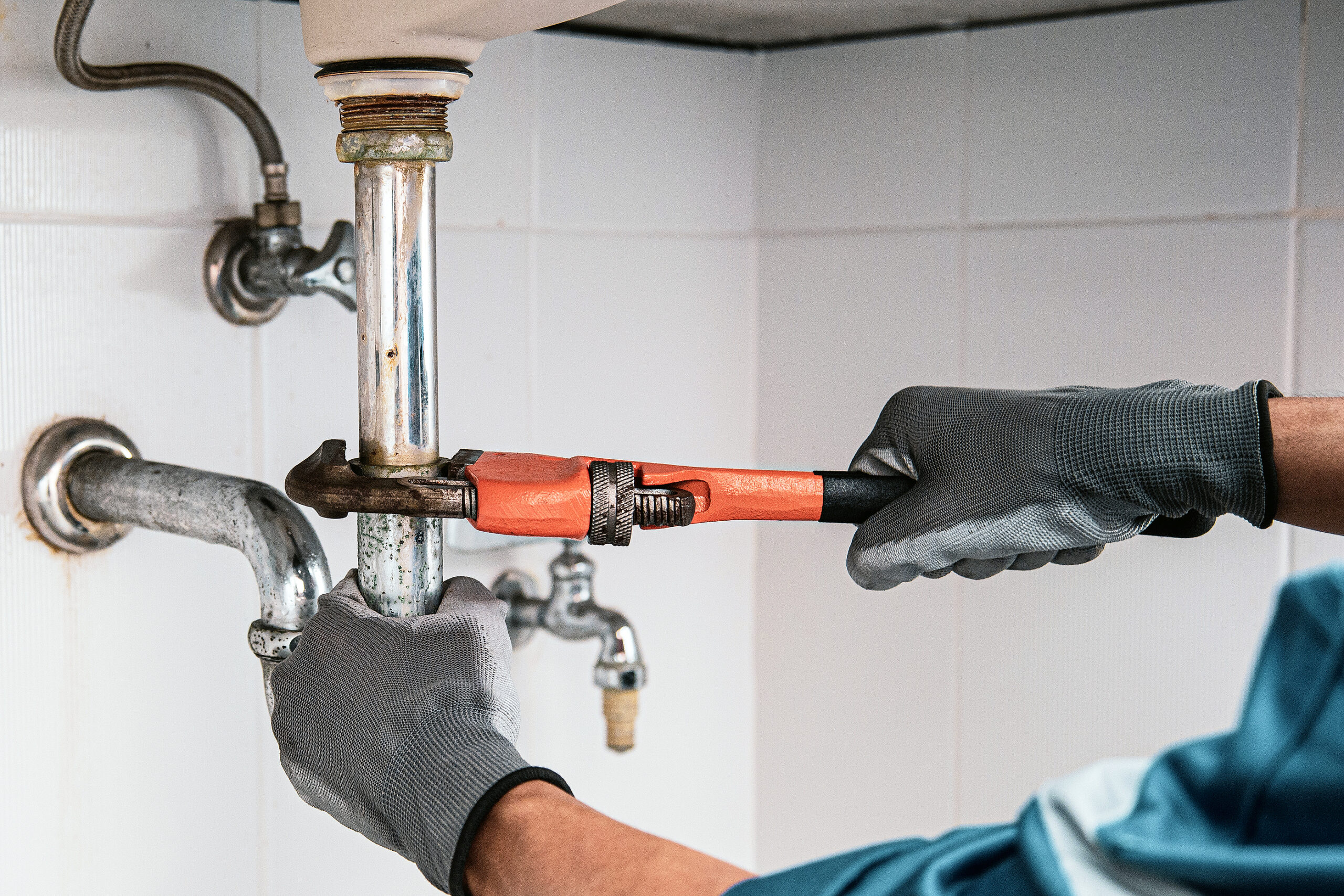 Basic leak repair service